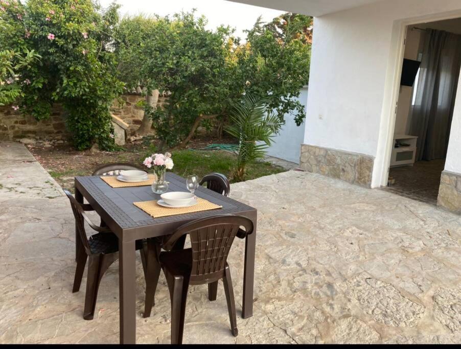 Bonita Casa En Bolonia Appartement Buitenkant foto